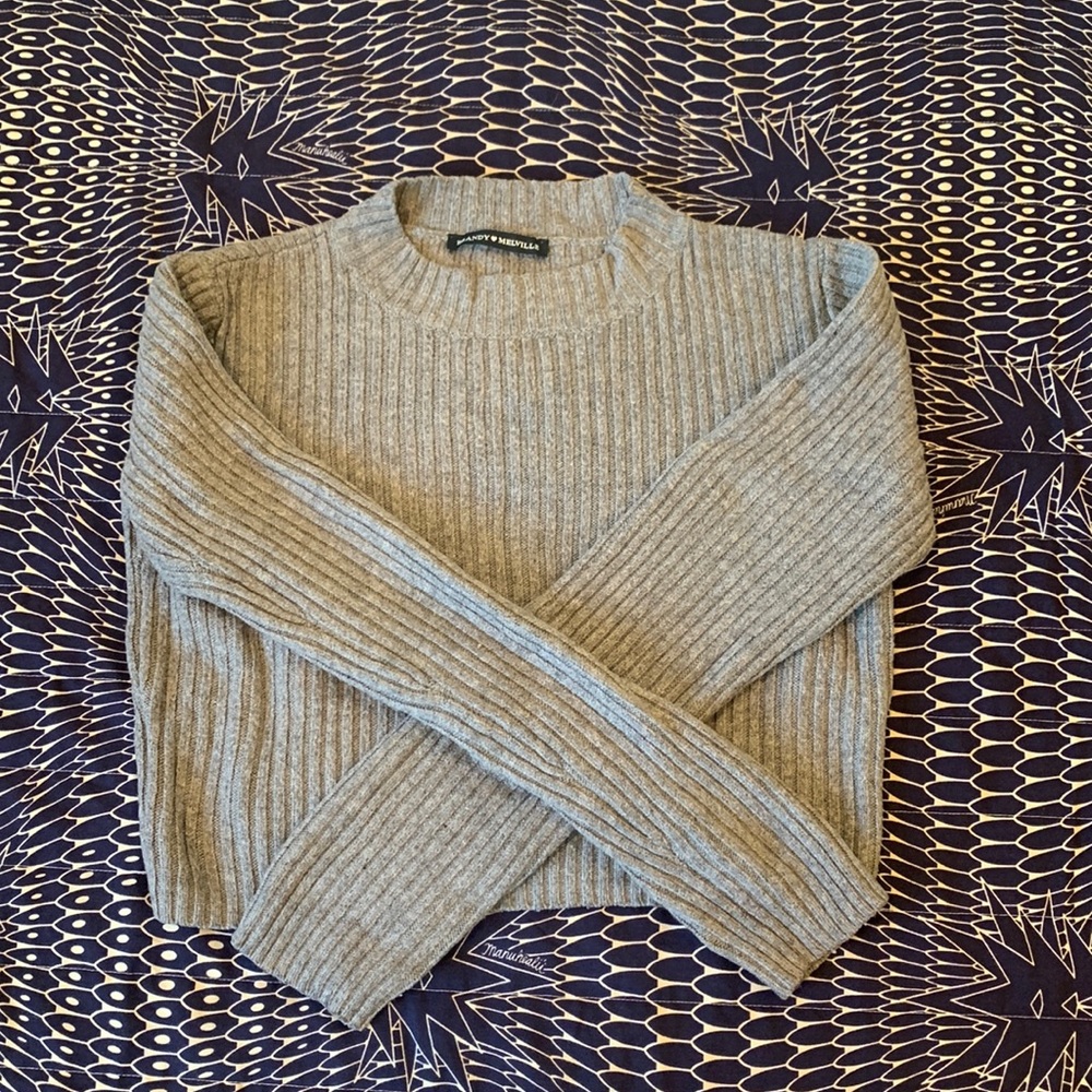 Brandy Melville Cropped Ribbed Grey Mock Neck Sweater
